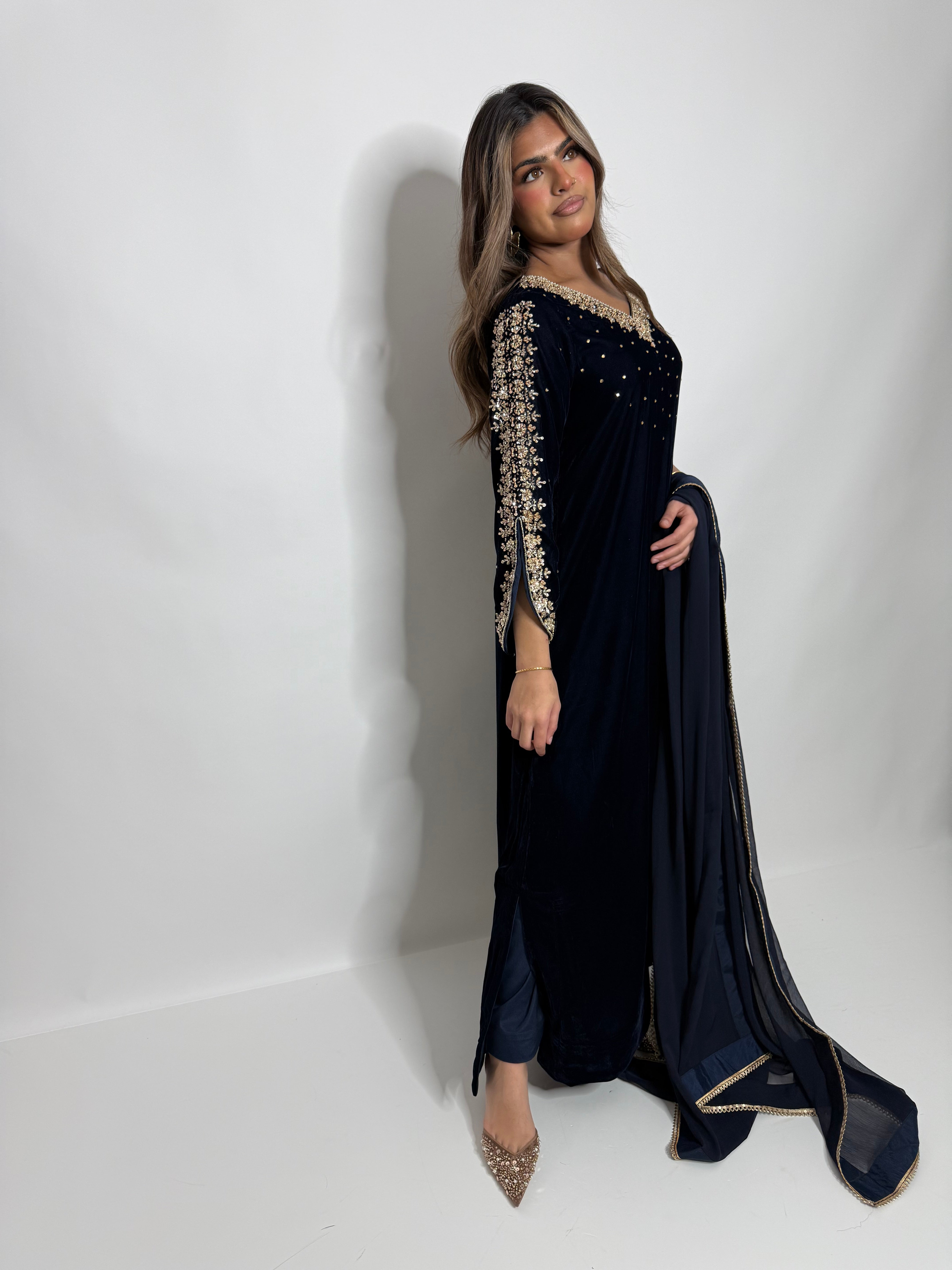Midnight Navy Velvet Kaftan Three Piece Suit UK | The Évariste
