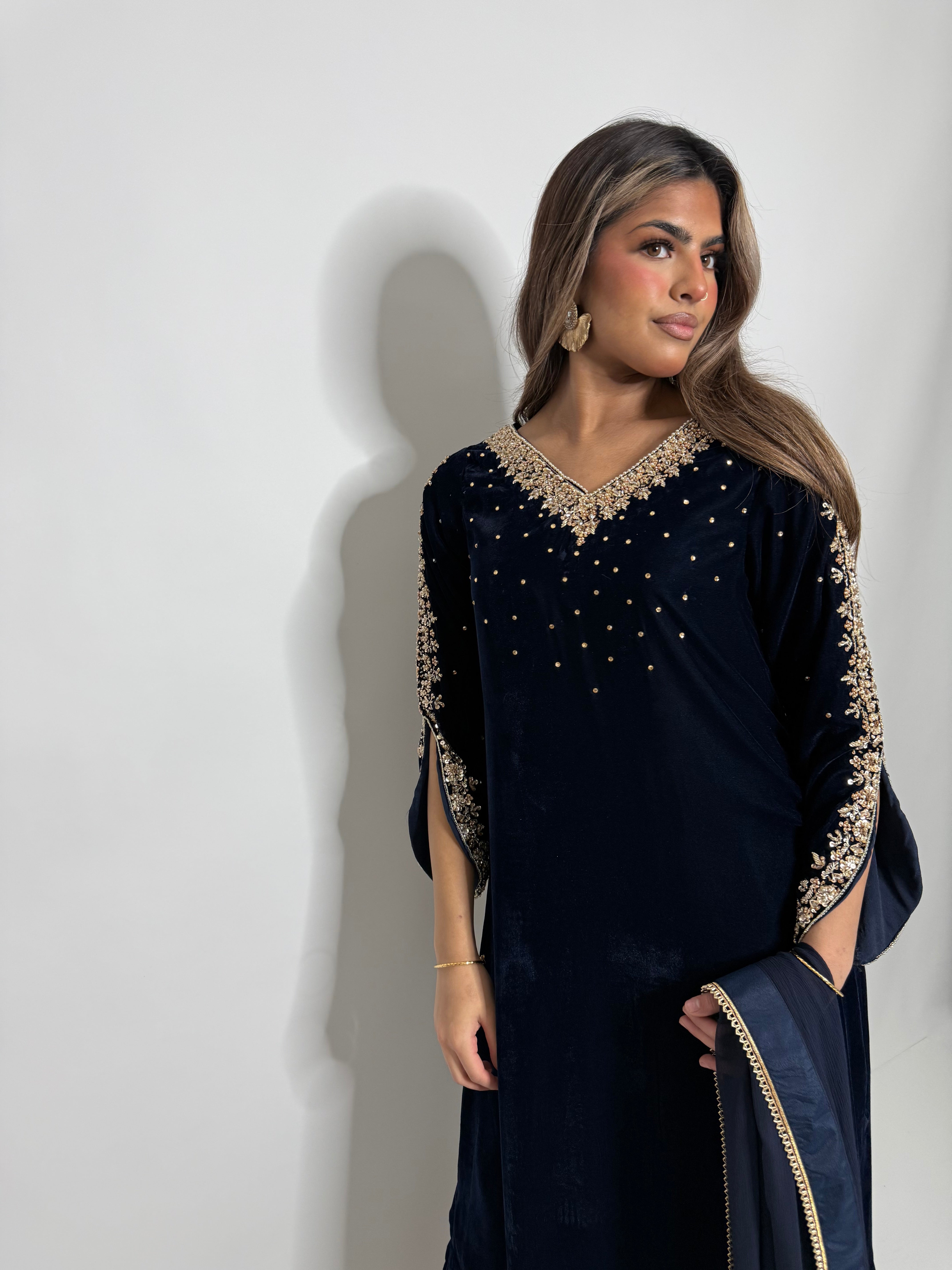 Midnight Navy Velvet Kaftan Three Piece Suit UK | The Évariste