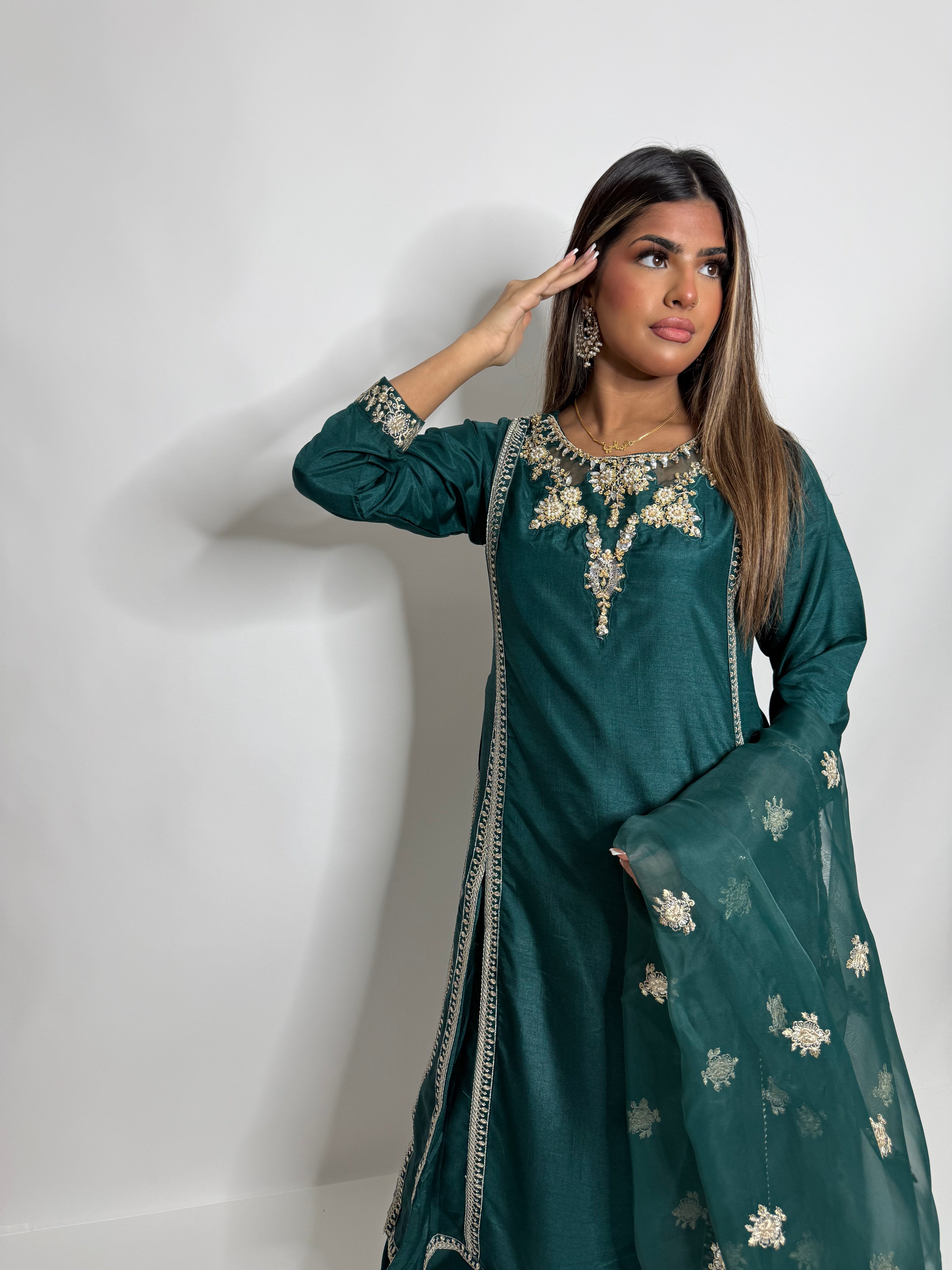 Mehr-e-Zamrud | Luxury Pakistani Emerald Green 3 Piece Suit UK | Wedding Guest, Eid & Party Wear