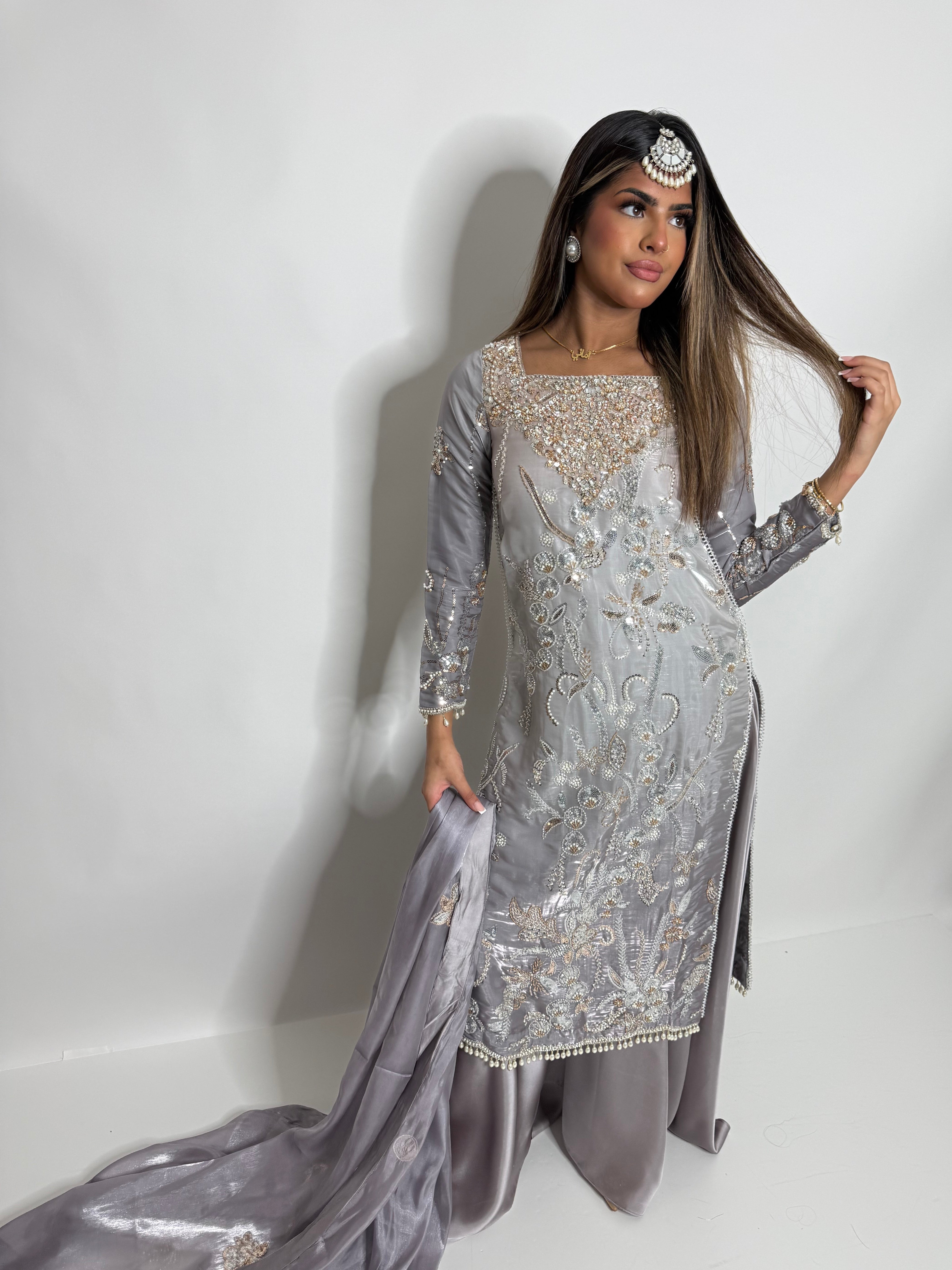 FALAK ARA | LUXURY PAKISTANI SOFT LAVENDER HAND EMBROIDERED SILK SHARARA SUIT UK | WEDDING GUEST, EID & PARTY WEAR
