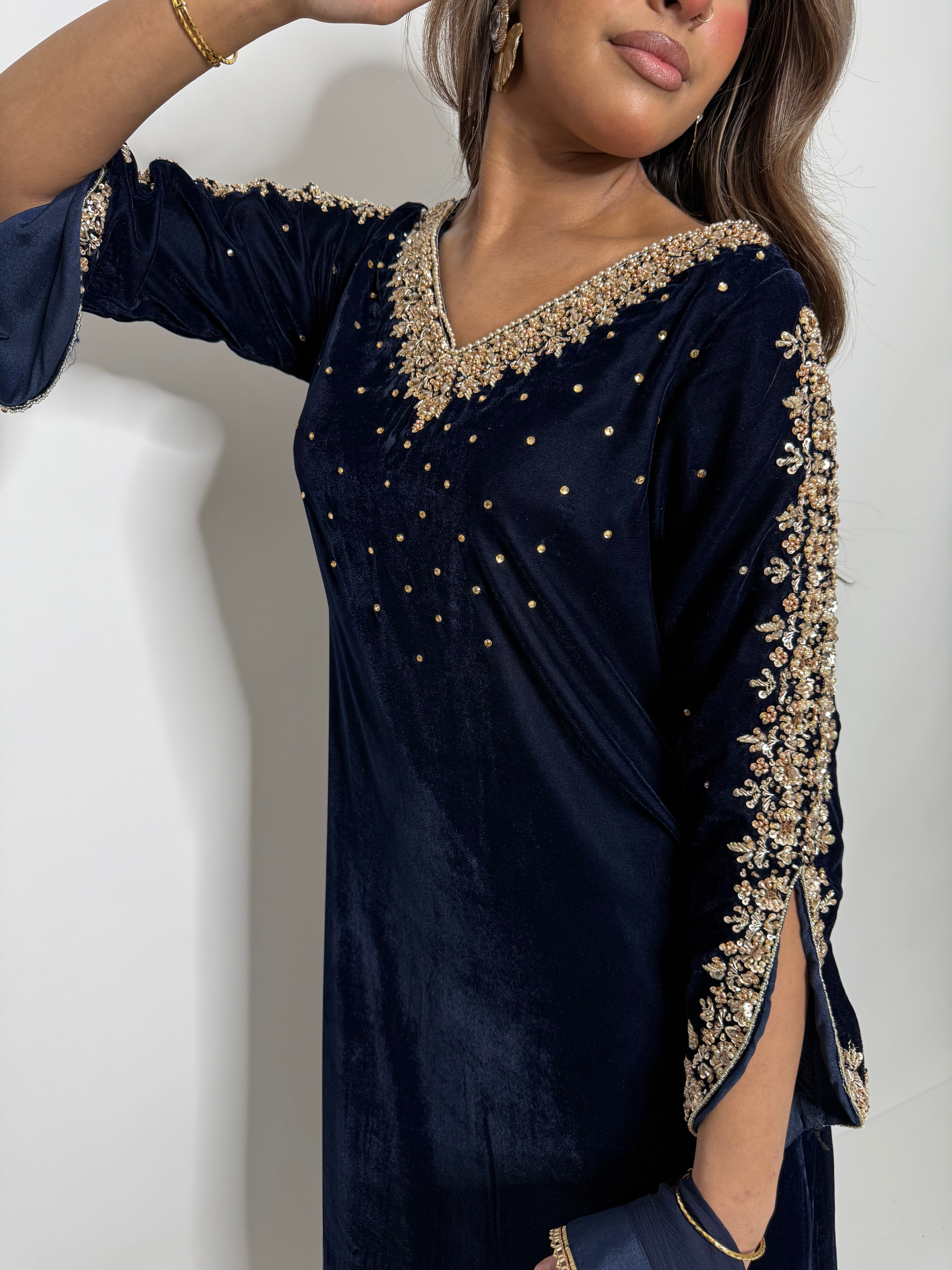 Midnight Navy Velvet Kaftan Three Piece Suit UK | The Évariste