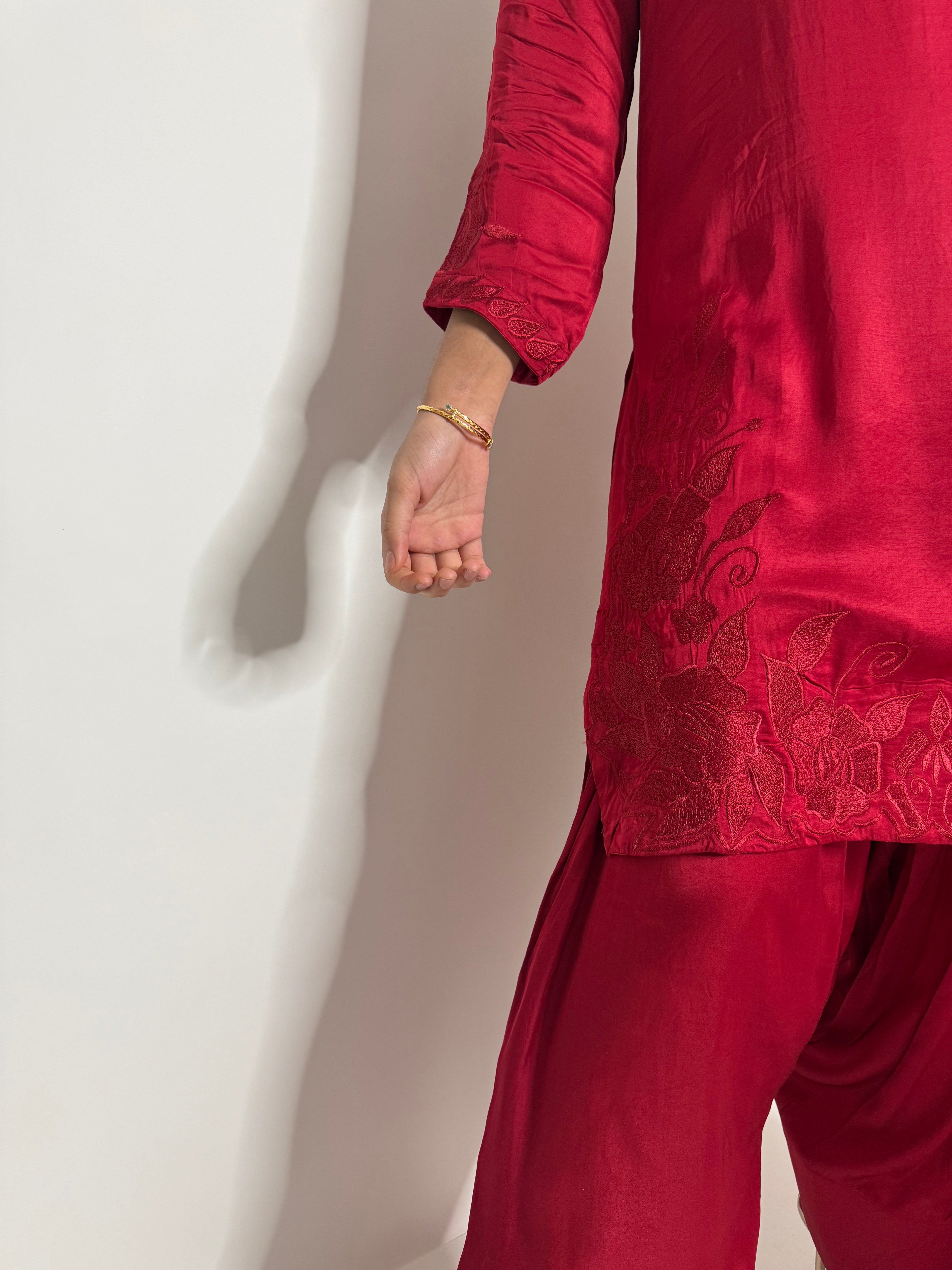 Crimson Étoile Silk Farshi Three Piece Suit UK