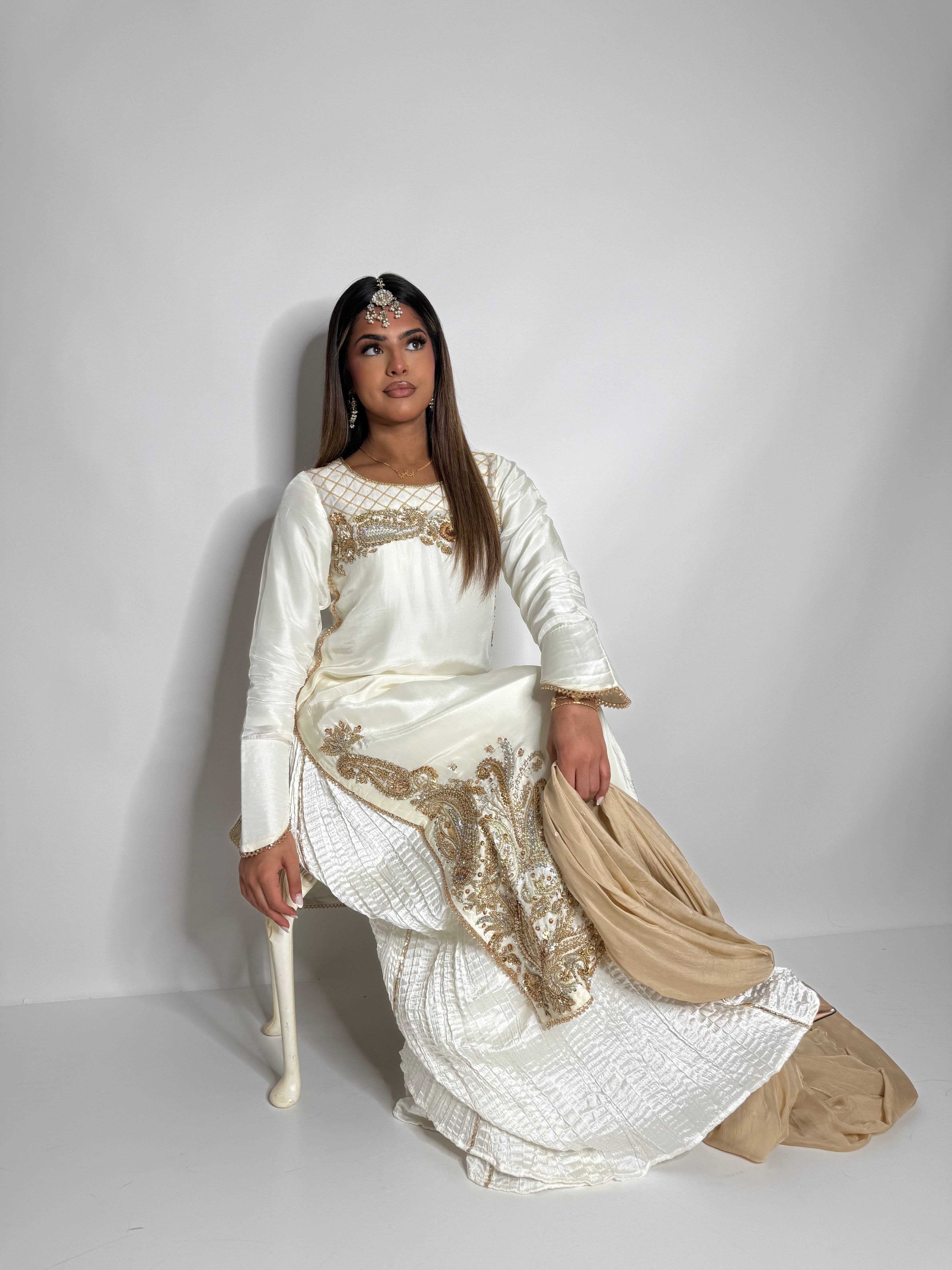 Aurelia Noor Pakistani Suit