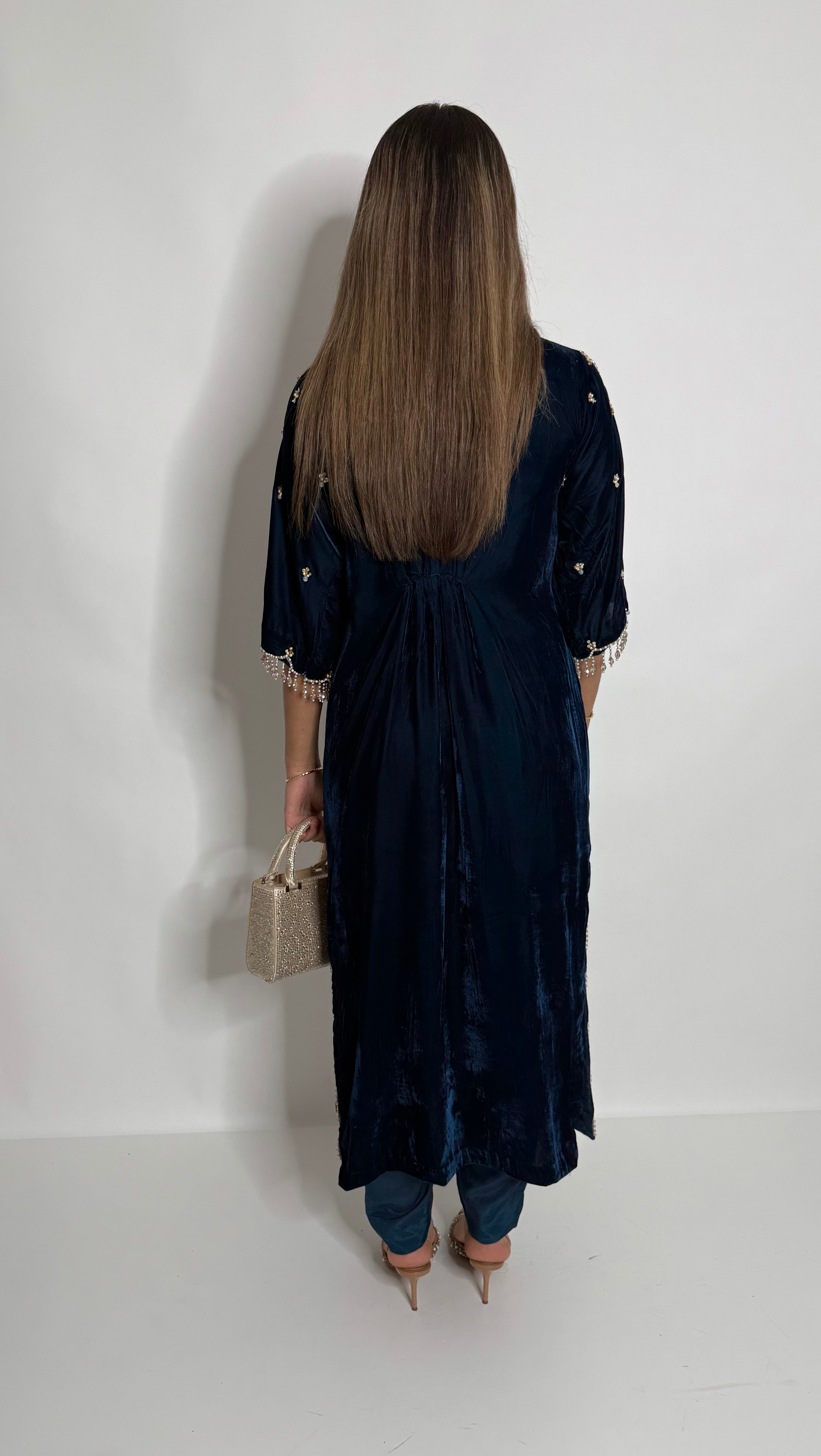 Zafira Élan | Pearl Embellished Velvet Kaftan