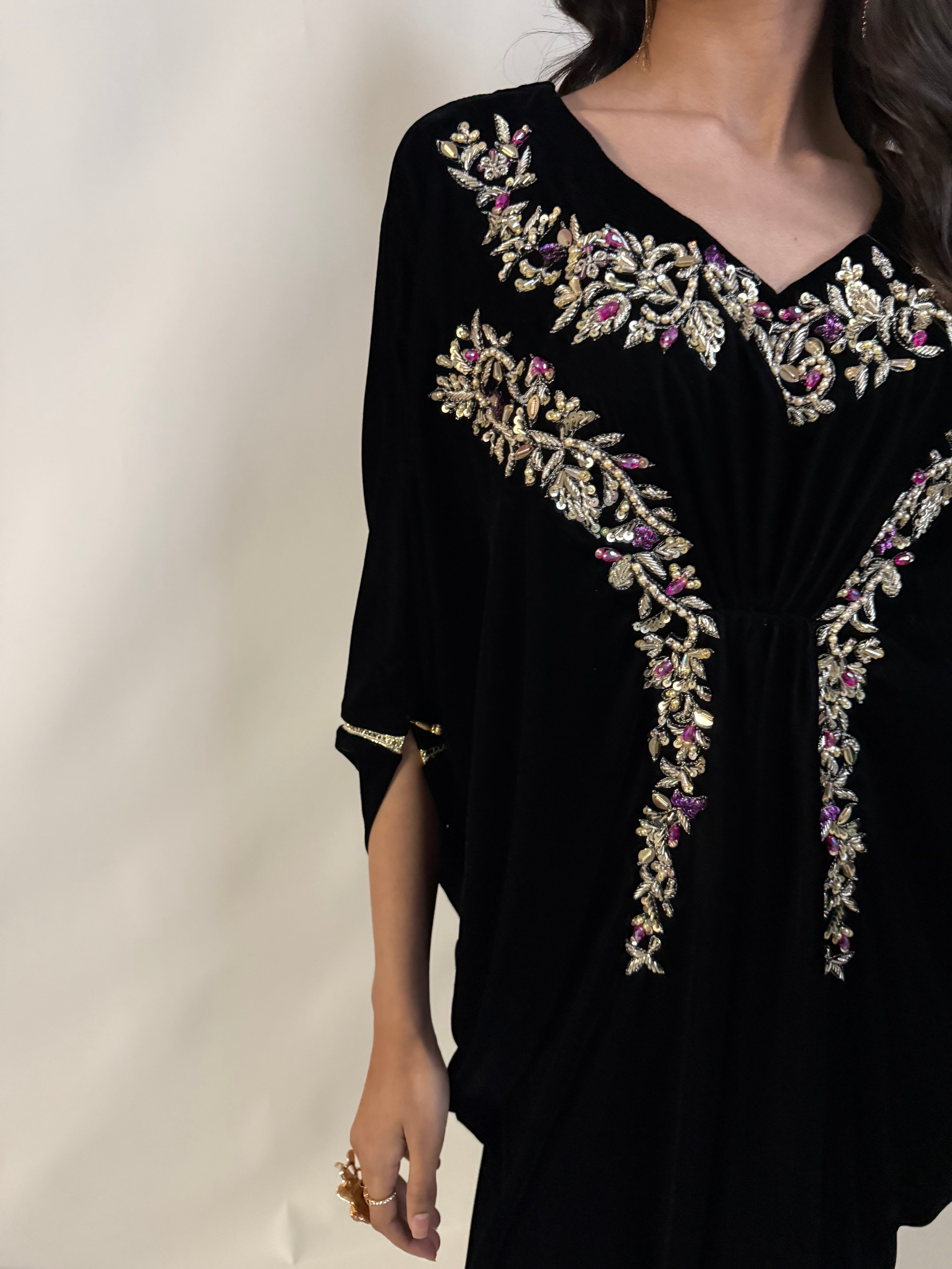 Noiréva Zahara | Black Velvet Embroidered Kaftan Set (2 Piece)