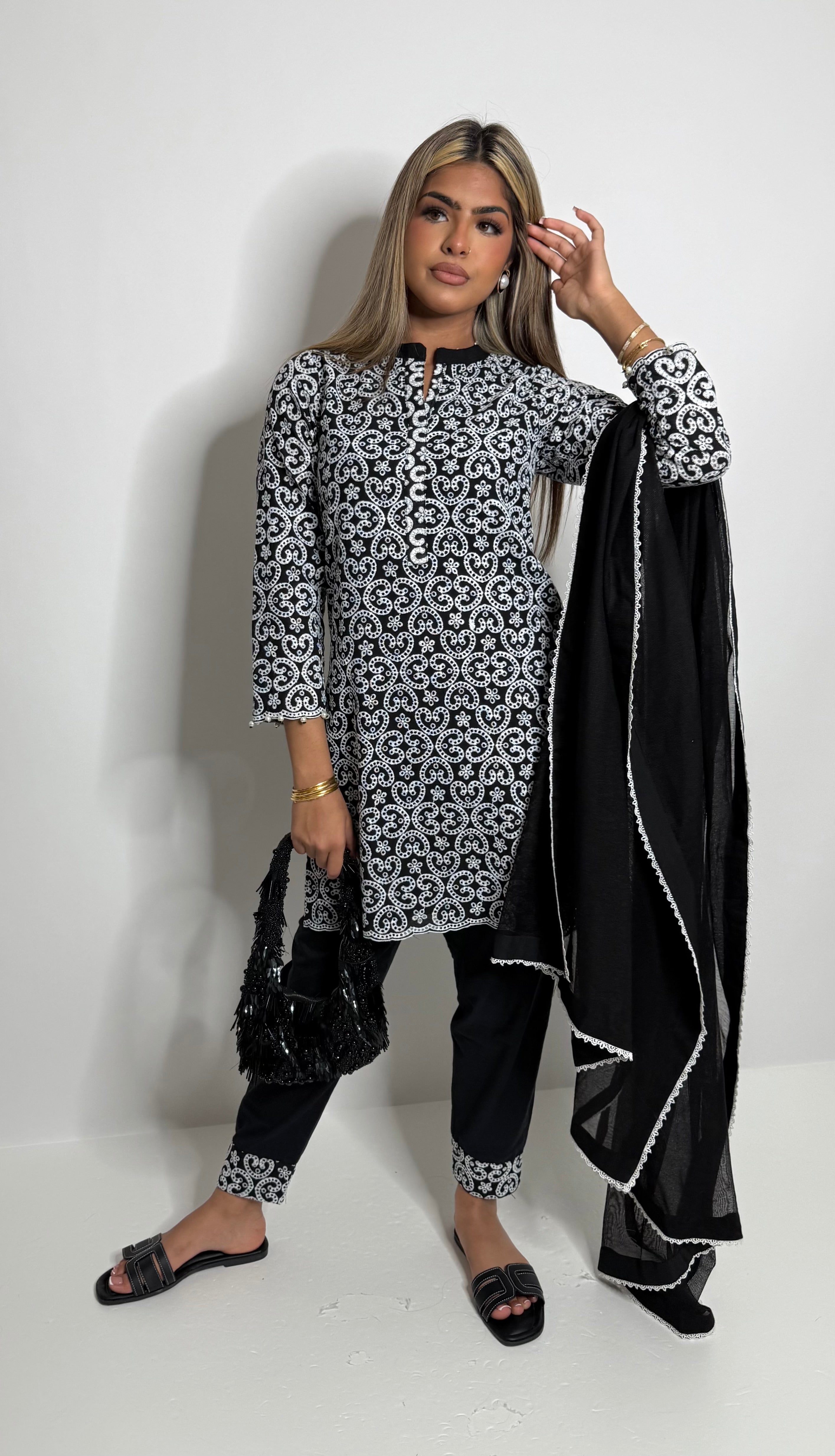 Mono chicken fabric kameez neckline detail
