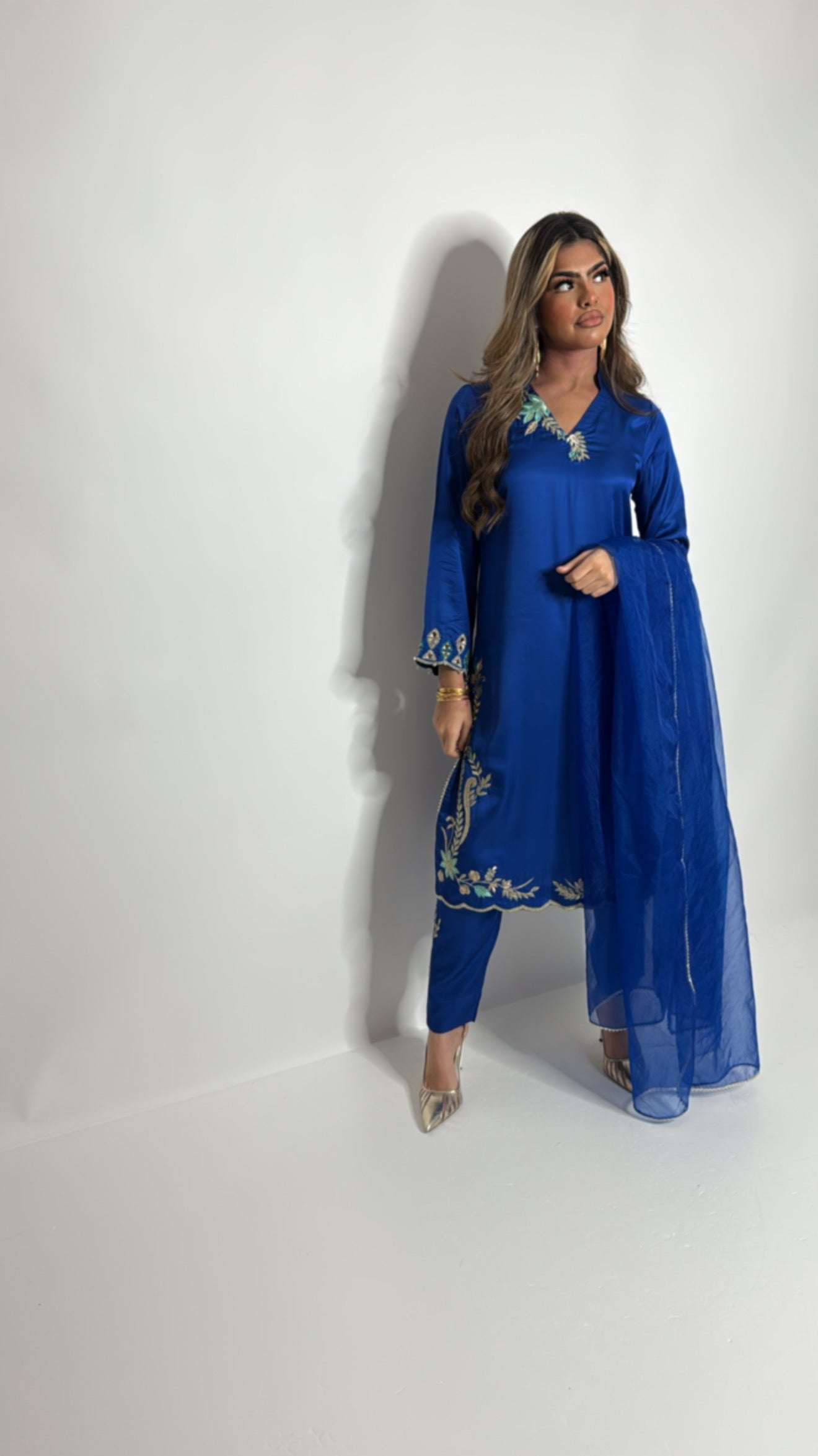 Zareva Sapphire blue silk embroidered kameez set full front view