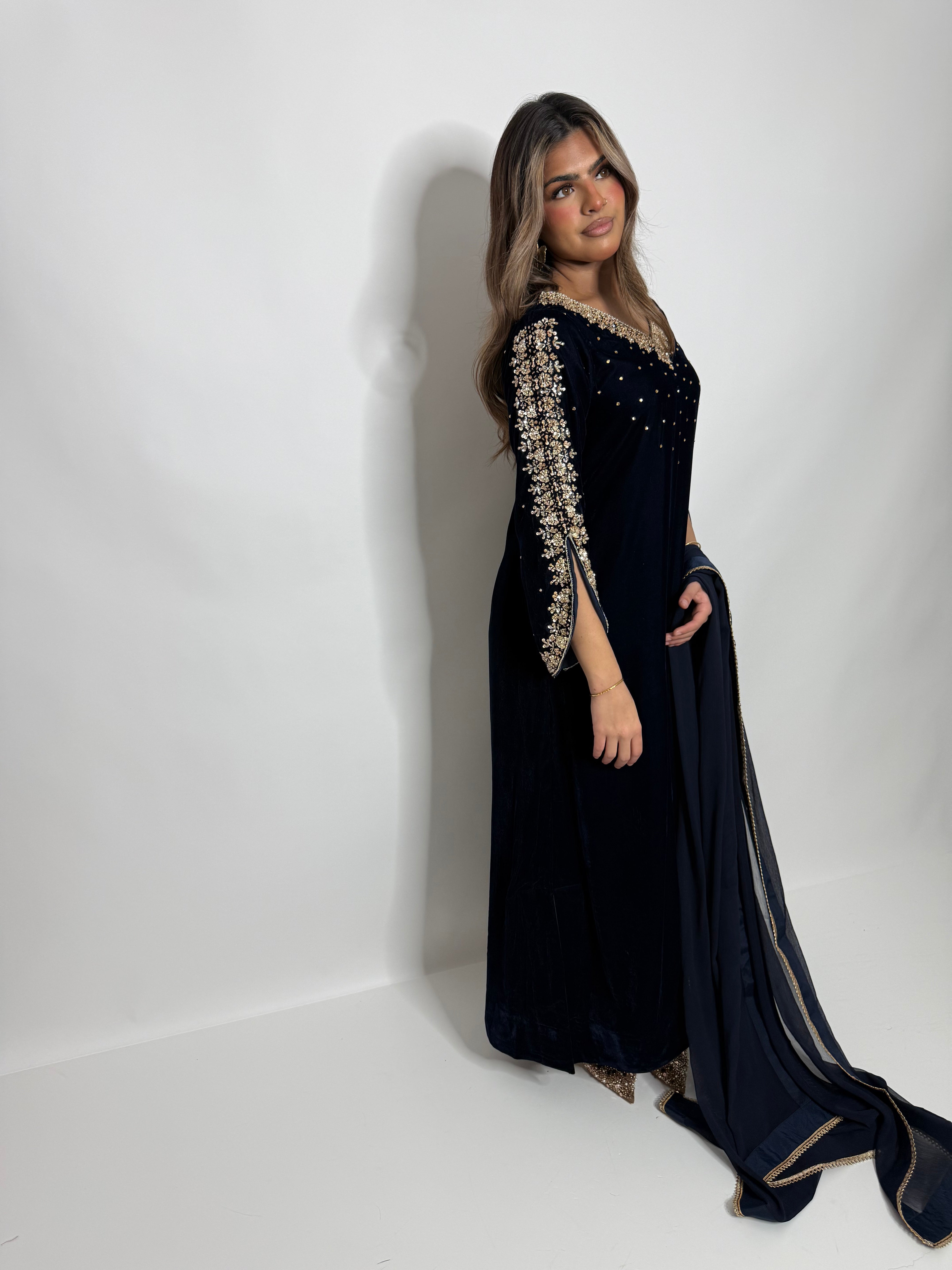 Midnight Navy Velvet Kaftan Three Piece Suit UK | The Évariste