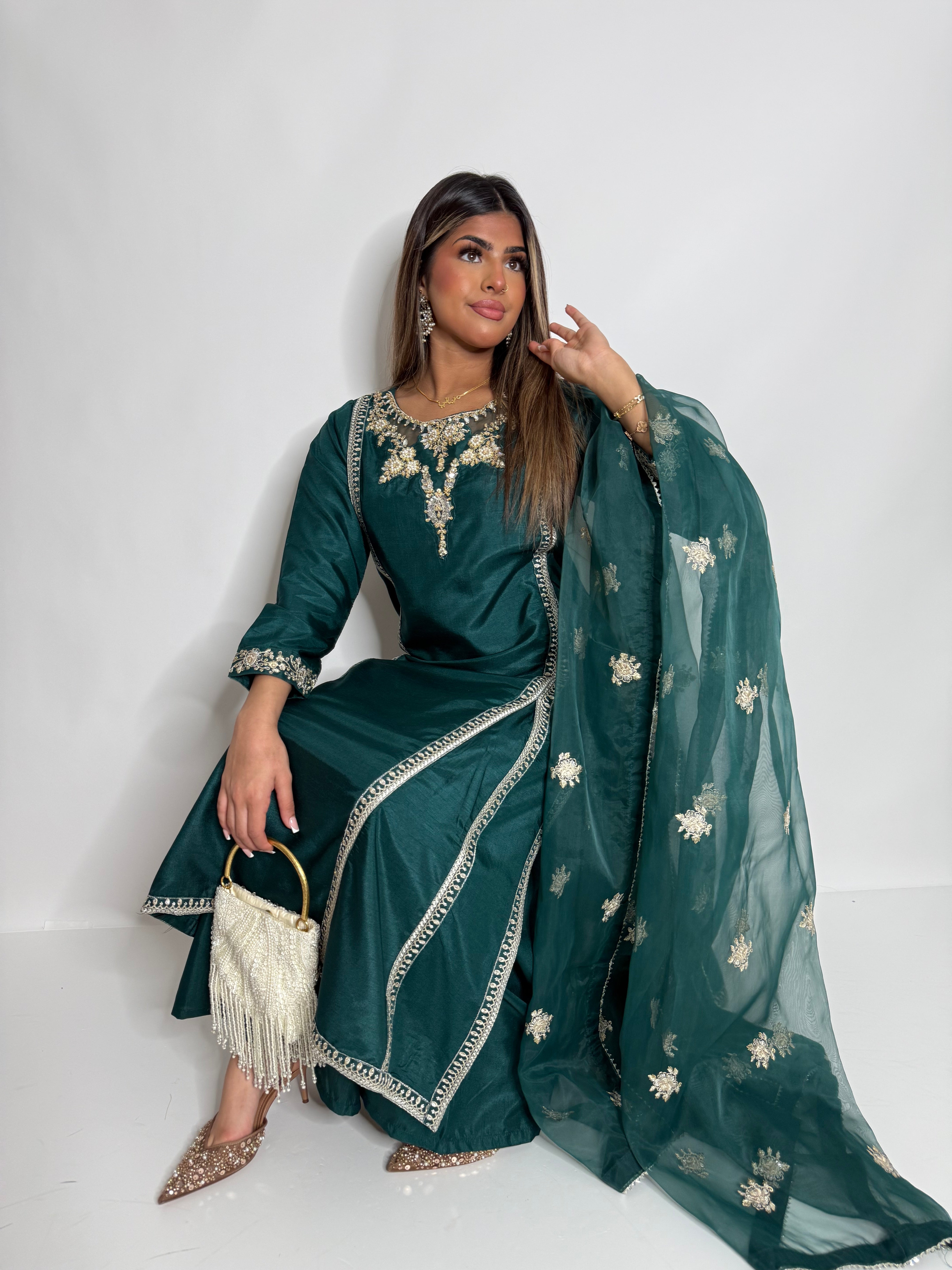 Mehr-e-Zamrud | Luxury Pakistani Emerald Green 3 Piece Suit UK | Wedding Guest, Eid & Party Wear