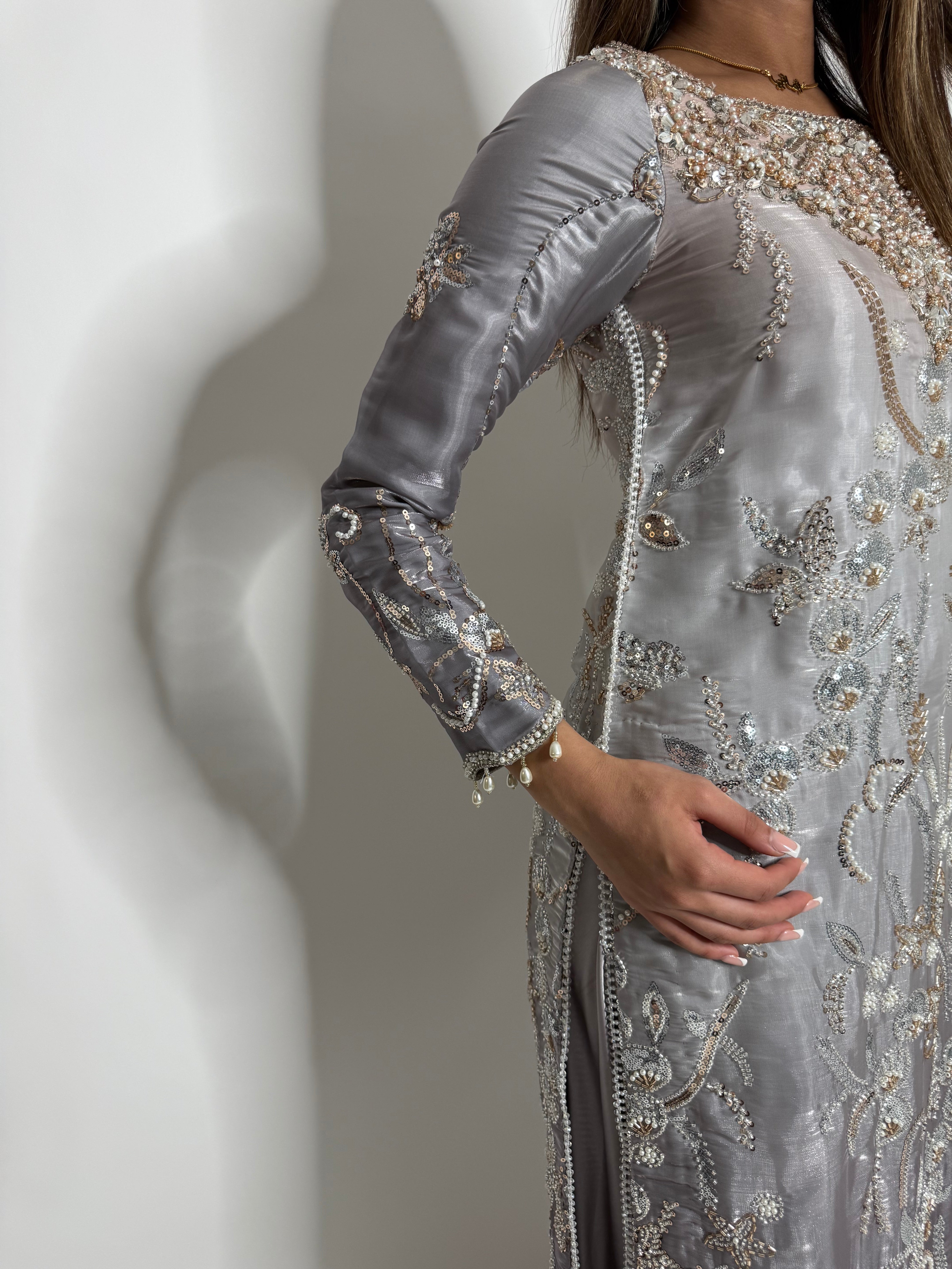 FALAK ARA | LUXURY PAKISTANI SOFT LAVENDER HAND EMBROIDERED SILK SHARARA SUIT UK | WEDDING GUEST, EID & PARTY WEAR