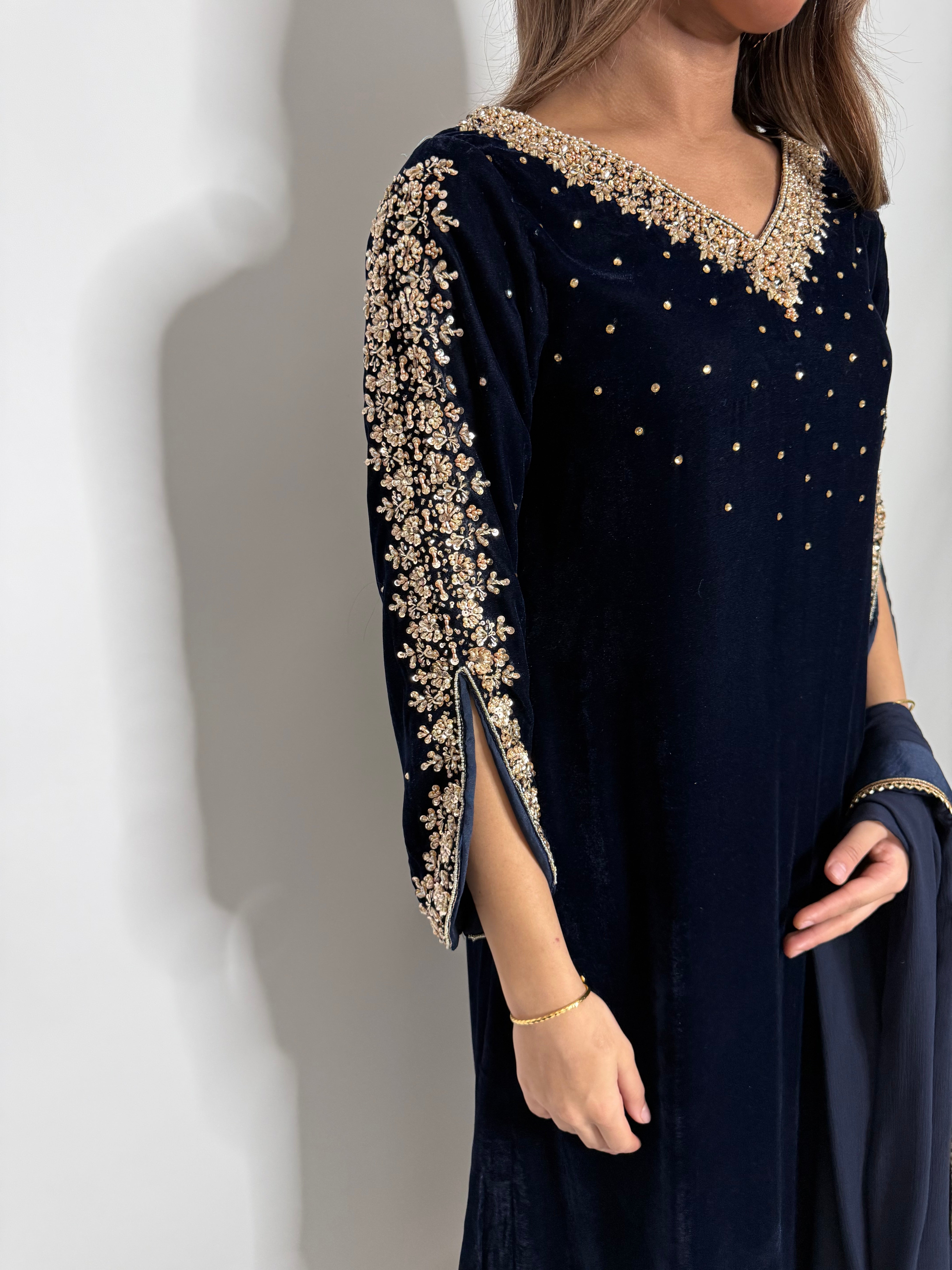 Midnight Navy Velvet Kaftan Three Piece Suit UK | The Évariste