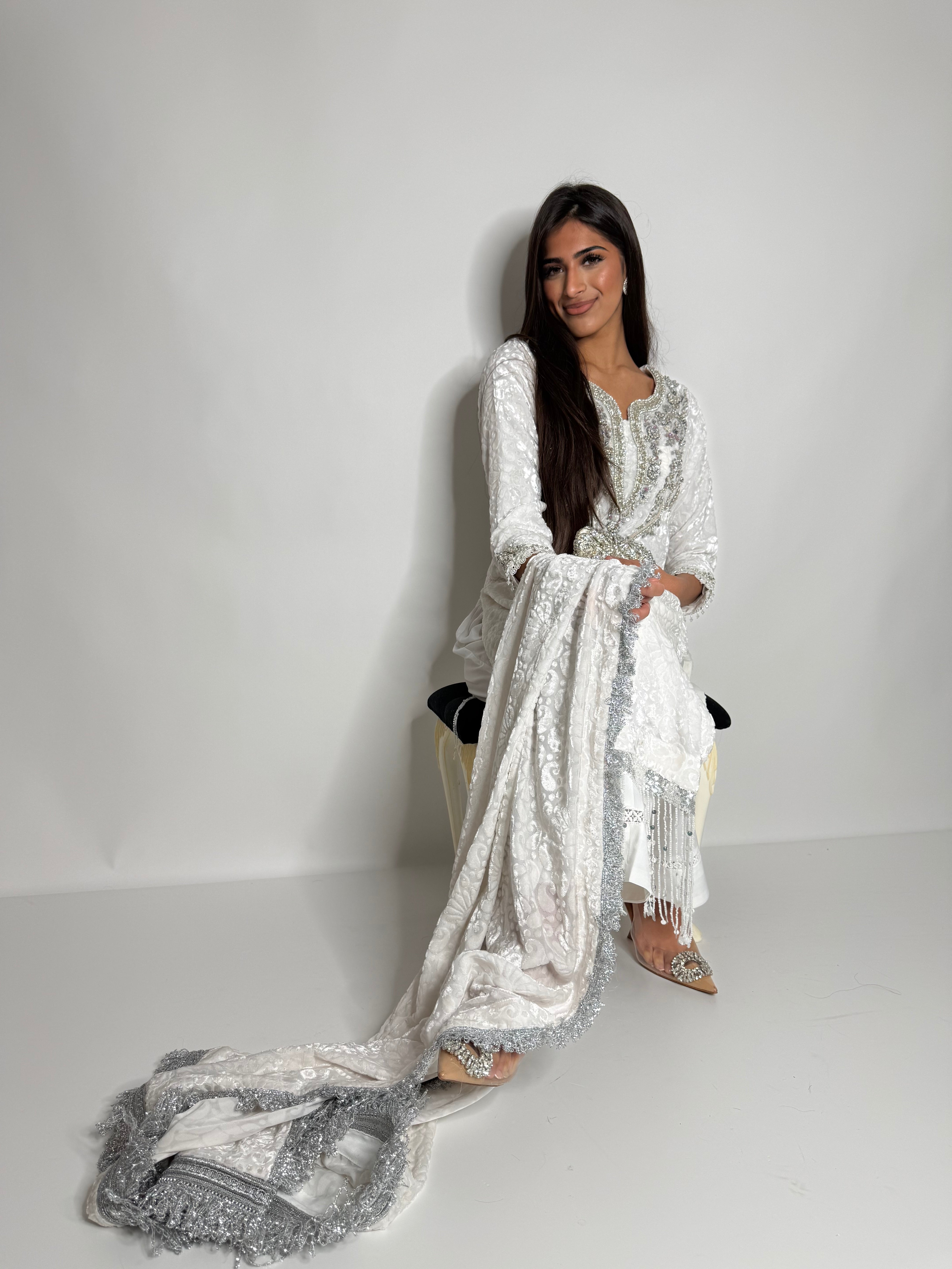 White Palachi Three Piece Suit UK | The Valmont