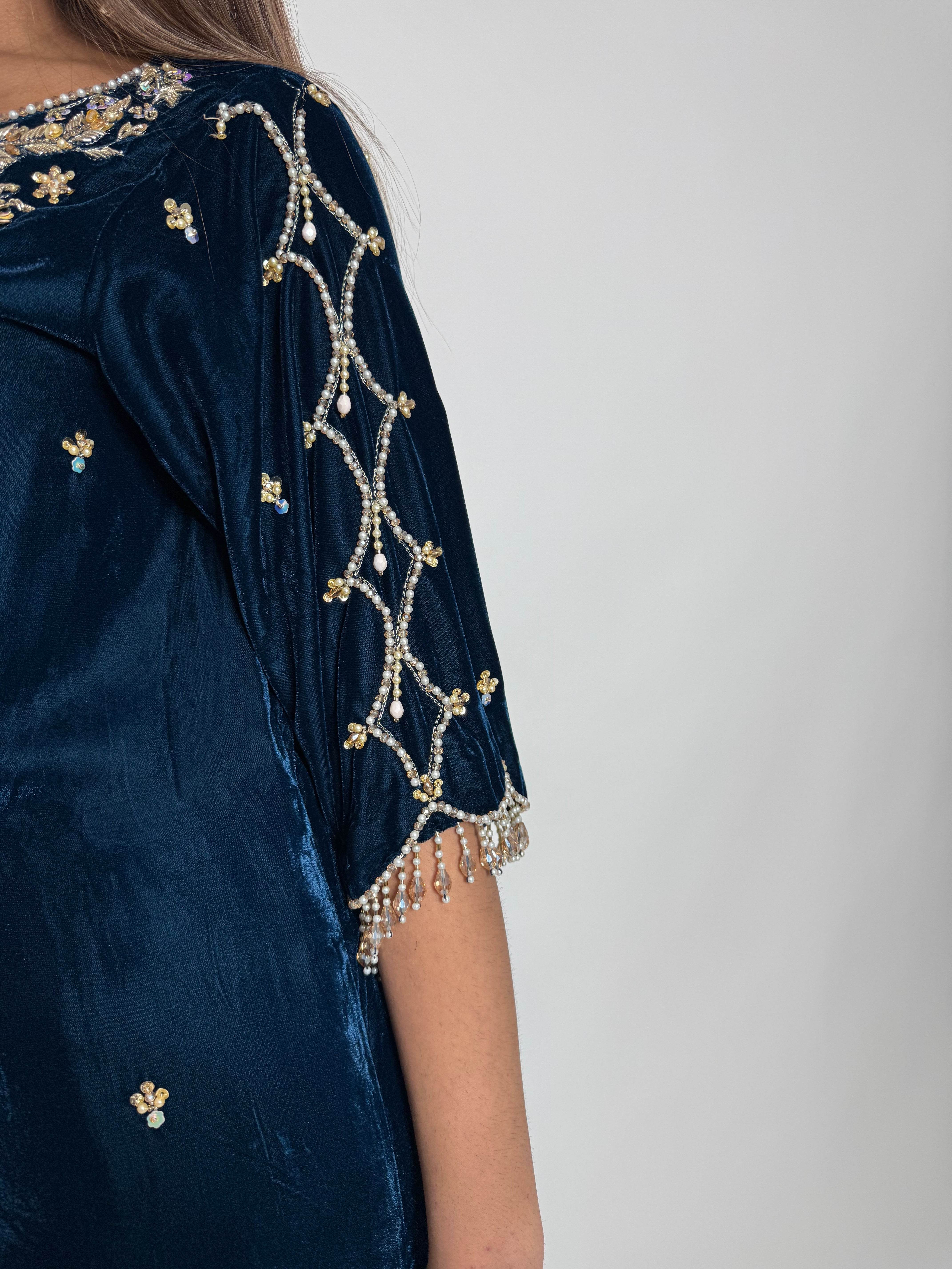 Zafira Élan | Pearl Embellished Velvet Kaftan