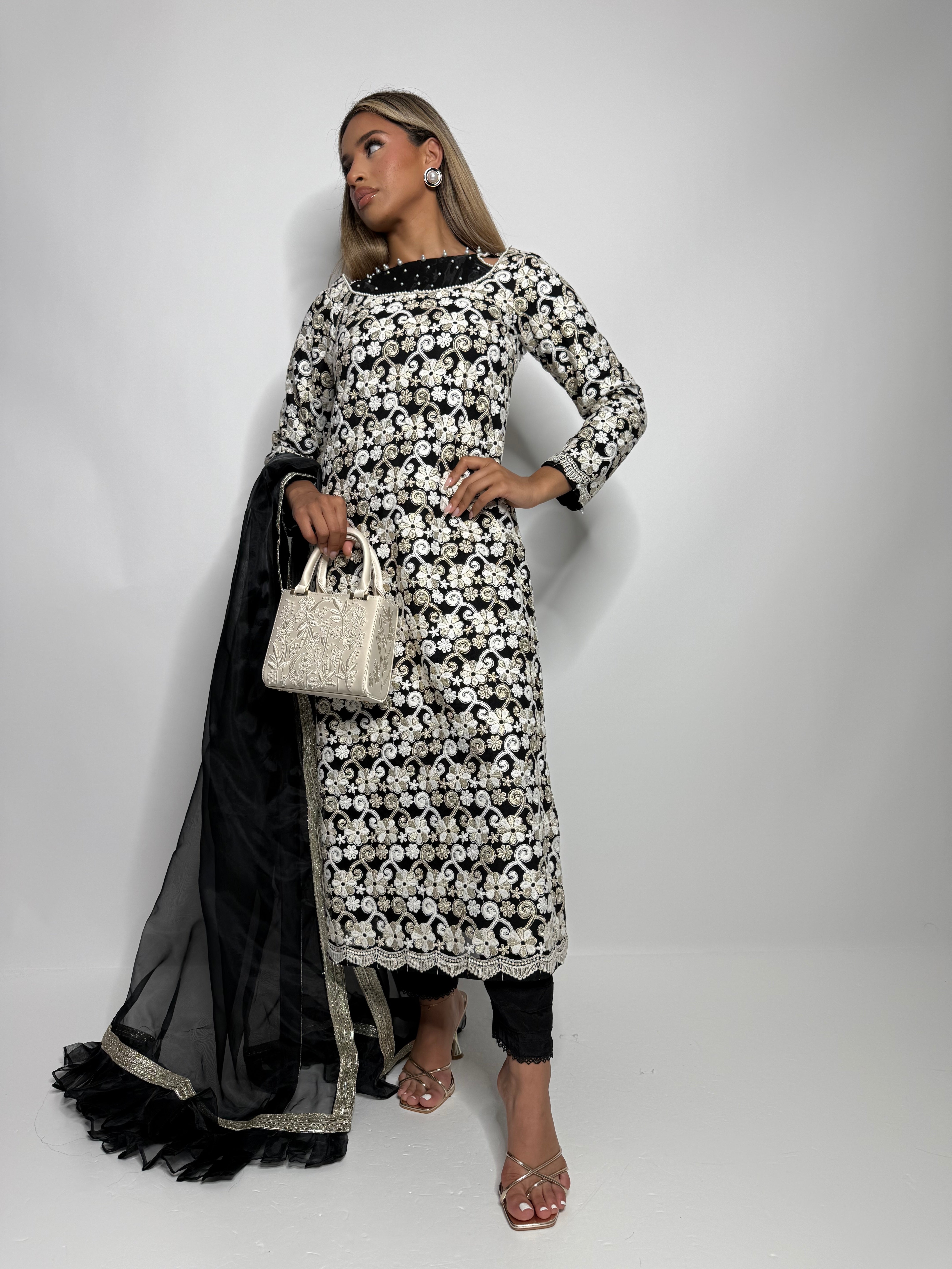 Monéva Noir | Understated Luxury Kameez Set (3 Piece)