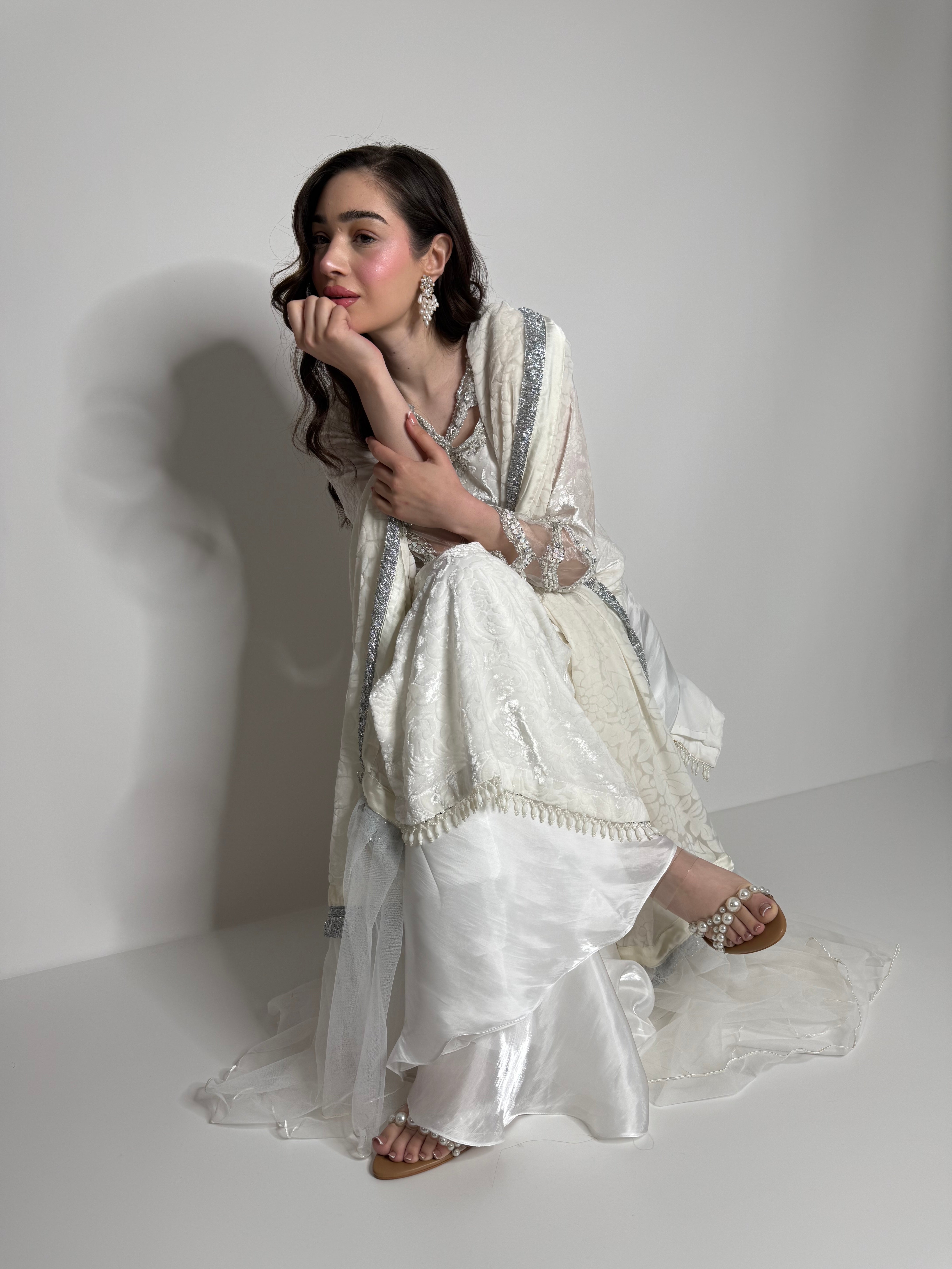 Palachi shawl with tonal contrast detail
